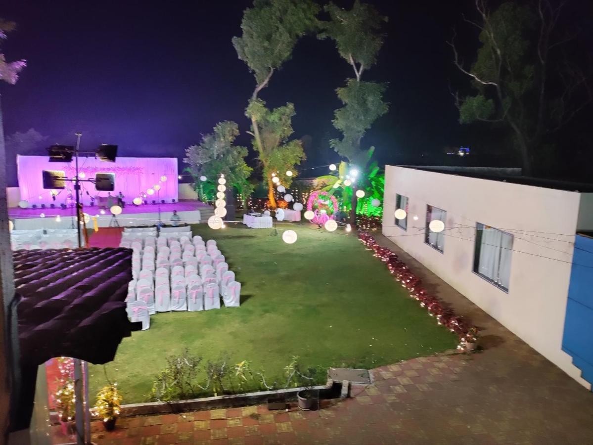 Hotel Lions Den Lonavala Exterior foto